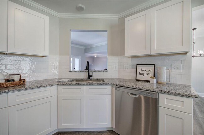 Building Photo - 315 Arbor Cir