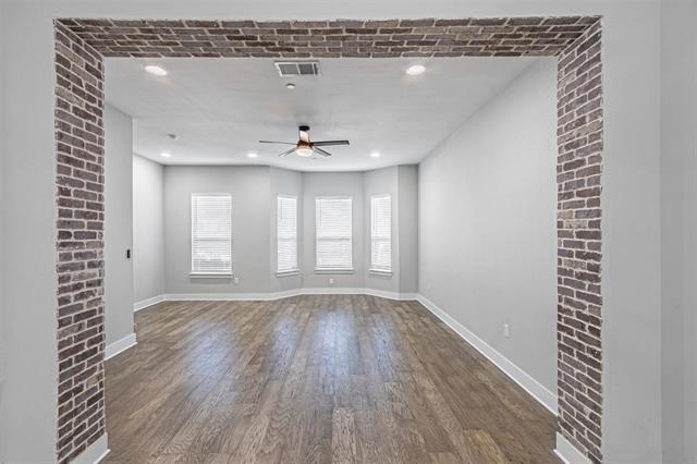 Building Photo - 313 N Mill St