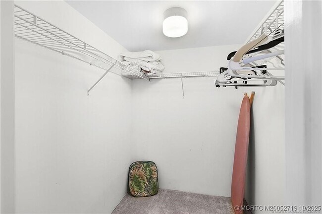 Building Photo - 10200 S Ocean Dr