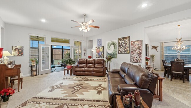 Building Photo - Spacious 3-Bed, 3-Bath Home with Island Kitchen, Loft, and Fenced Yard in New Braunfels