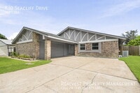 Building Photo - 830 Seacliff Dr