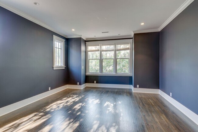 Building Photo - Welcome home to this historic stunner on o...
