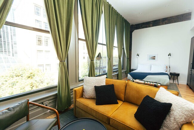 Primary Photo - 1911 3rd Ave N