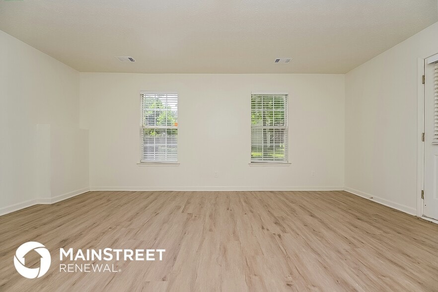 Building Photo - 9551 Ashley Oaks Dr