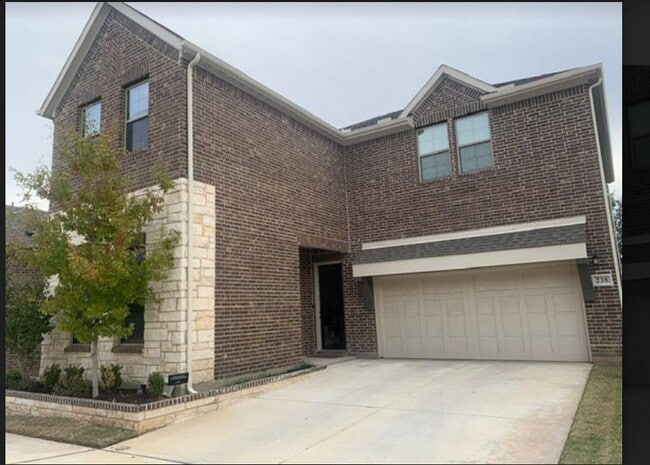 Building Photo - 238 Woodson St