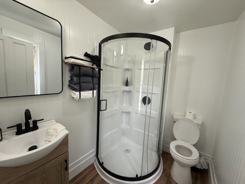 Building Photo - 104 E William St