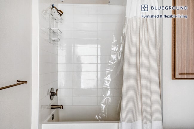 Building Photo - 45060 Synergy St