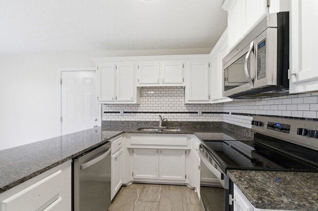 Building Photo - 212 Old Columbia Rd