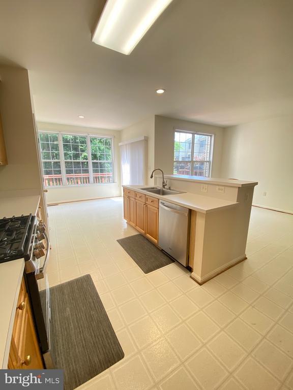 Building Photo - 7677 Lavenham Landing