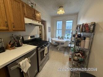 Building Photo - 50 Chester St