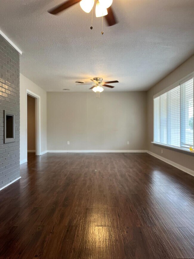 Building Photo - 4009 44th St