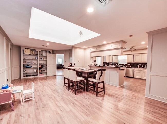 Building Photo - 14226 Woodnook Dr