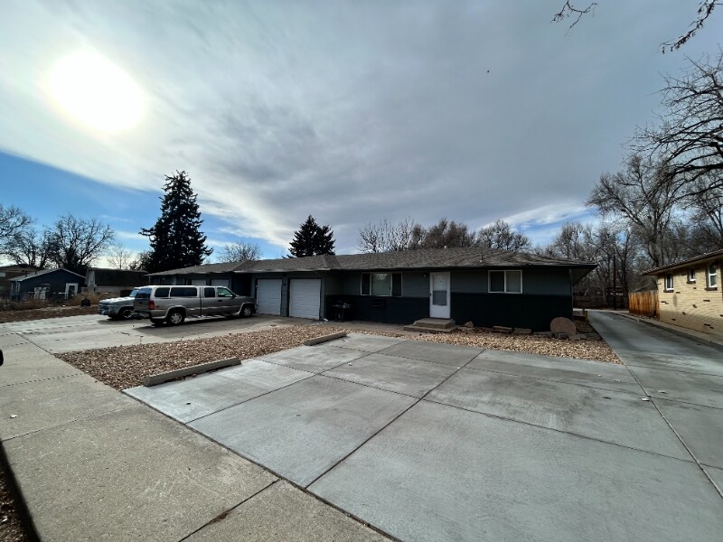 Building Photo - 1015 Roosevelt Ave