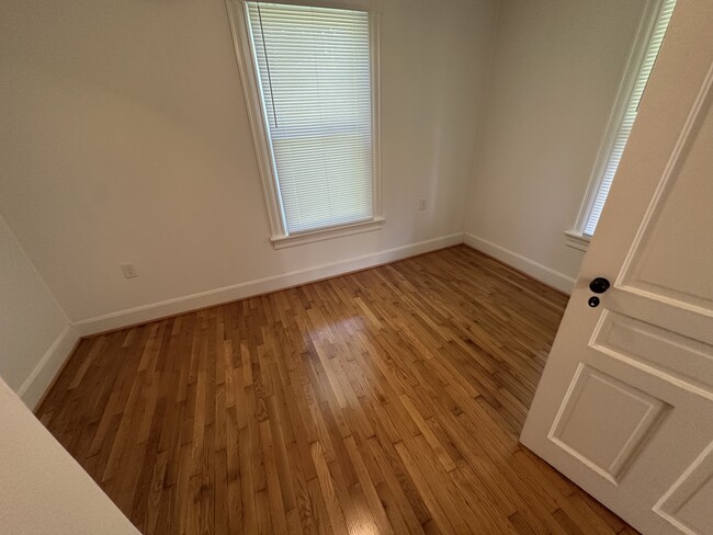 Building Photo - 1483 Hickory Creek Rd