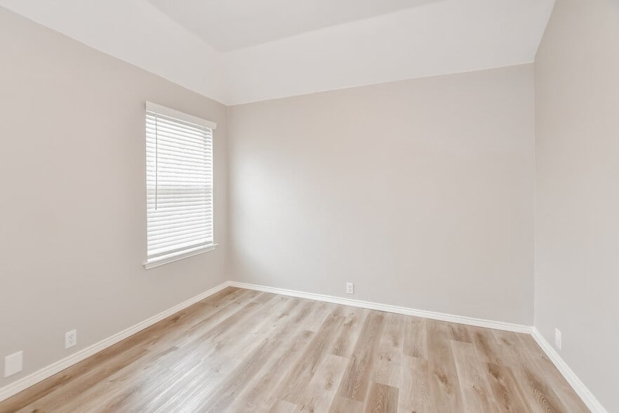 Building Photo - 309 Cobblestone Dr