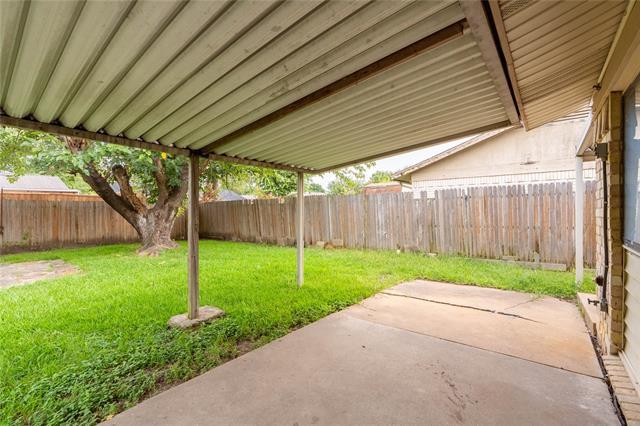 Building Photo - 510 Cranbrook Park