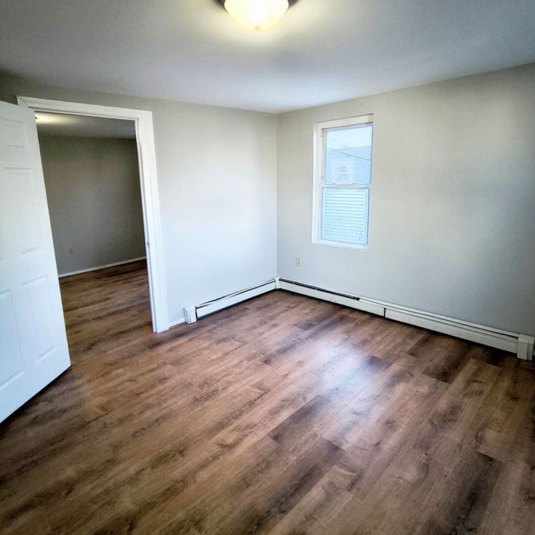 Building Photo - 37-41 Mason Avenue