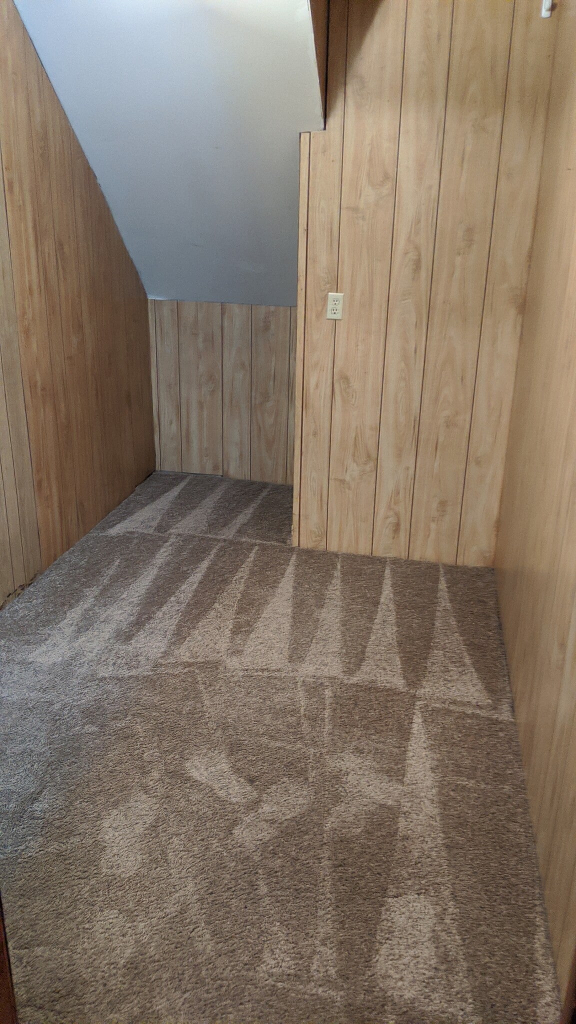 Building Photo - 904 Vine St