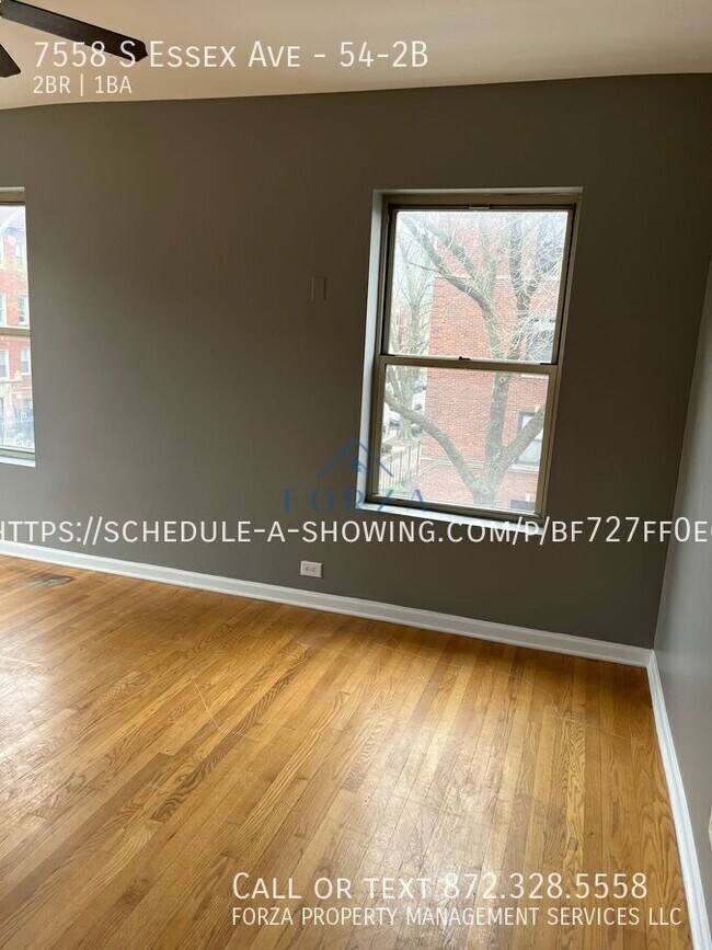 Building Photo - 7558 S Essex Ave