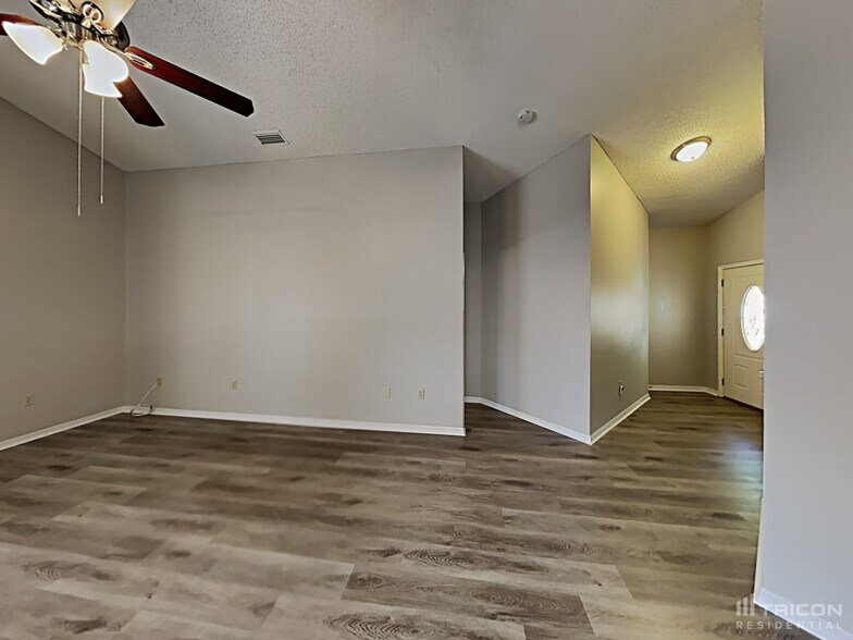 Building Photo - 2715 Wilder Park Dr