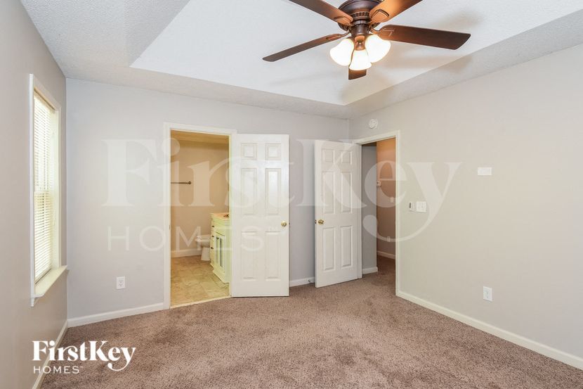 Building Photo - 38 Michael Ct