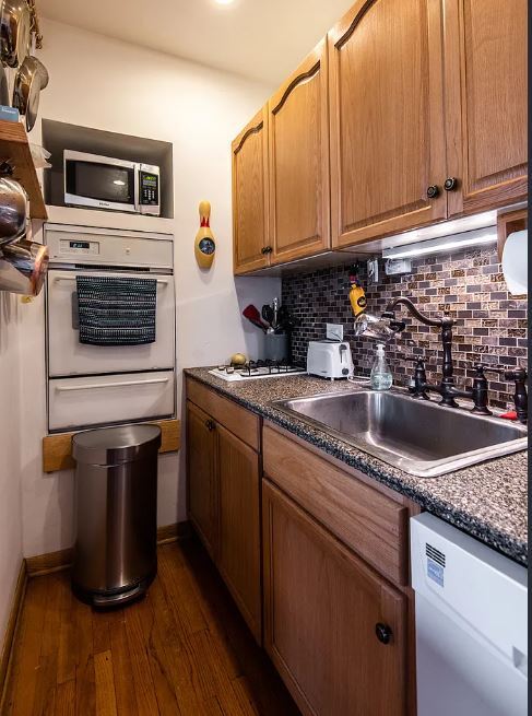 Building Photo - 541 W Wrightwood Ave