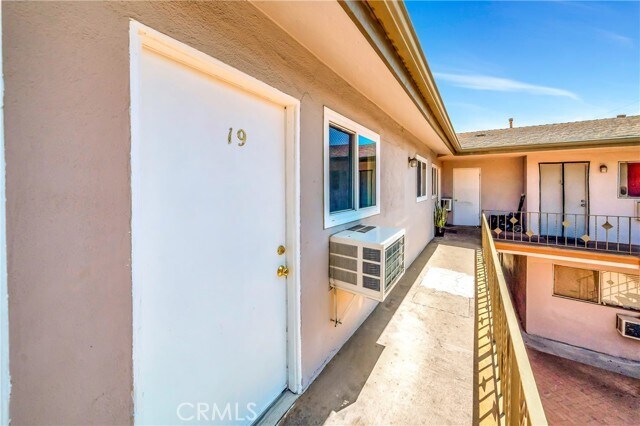 Building Photo - 6735 Elmer Ave