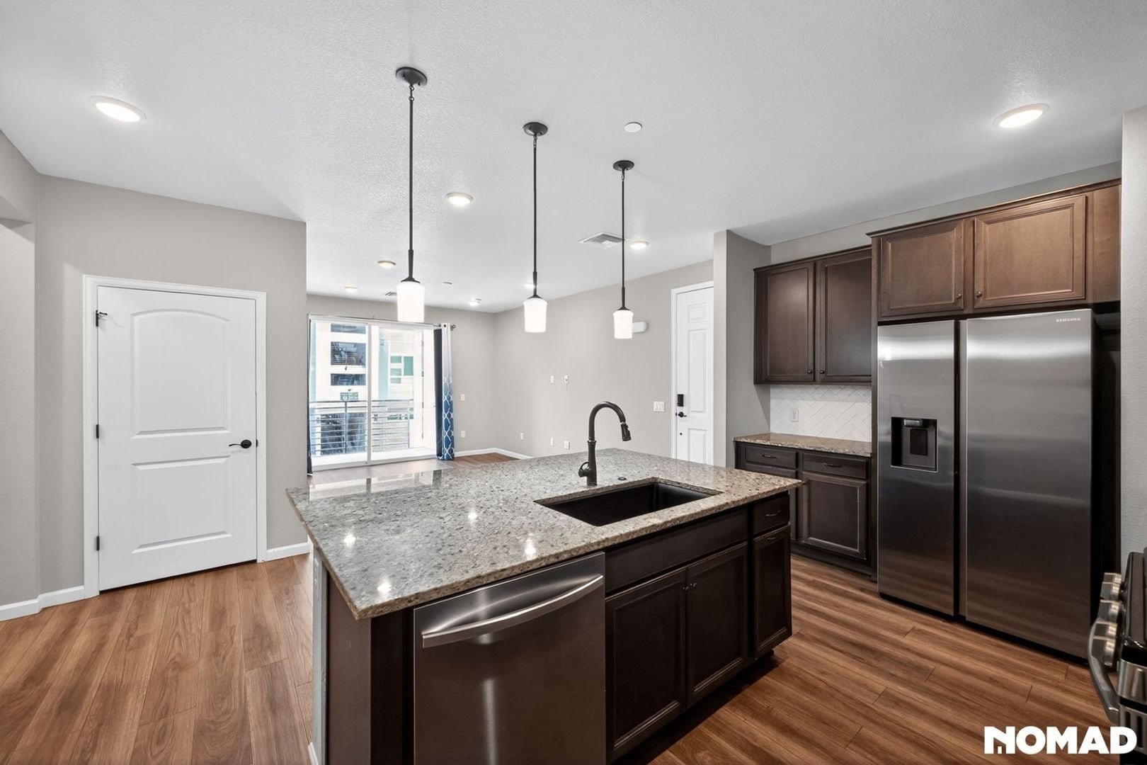 Building Photo - 6153 N Ceylon St