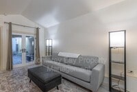 Building Photo - 543 Foam St