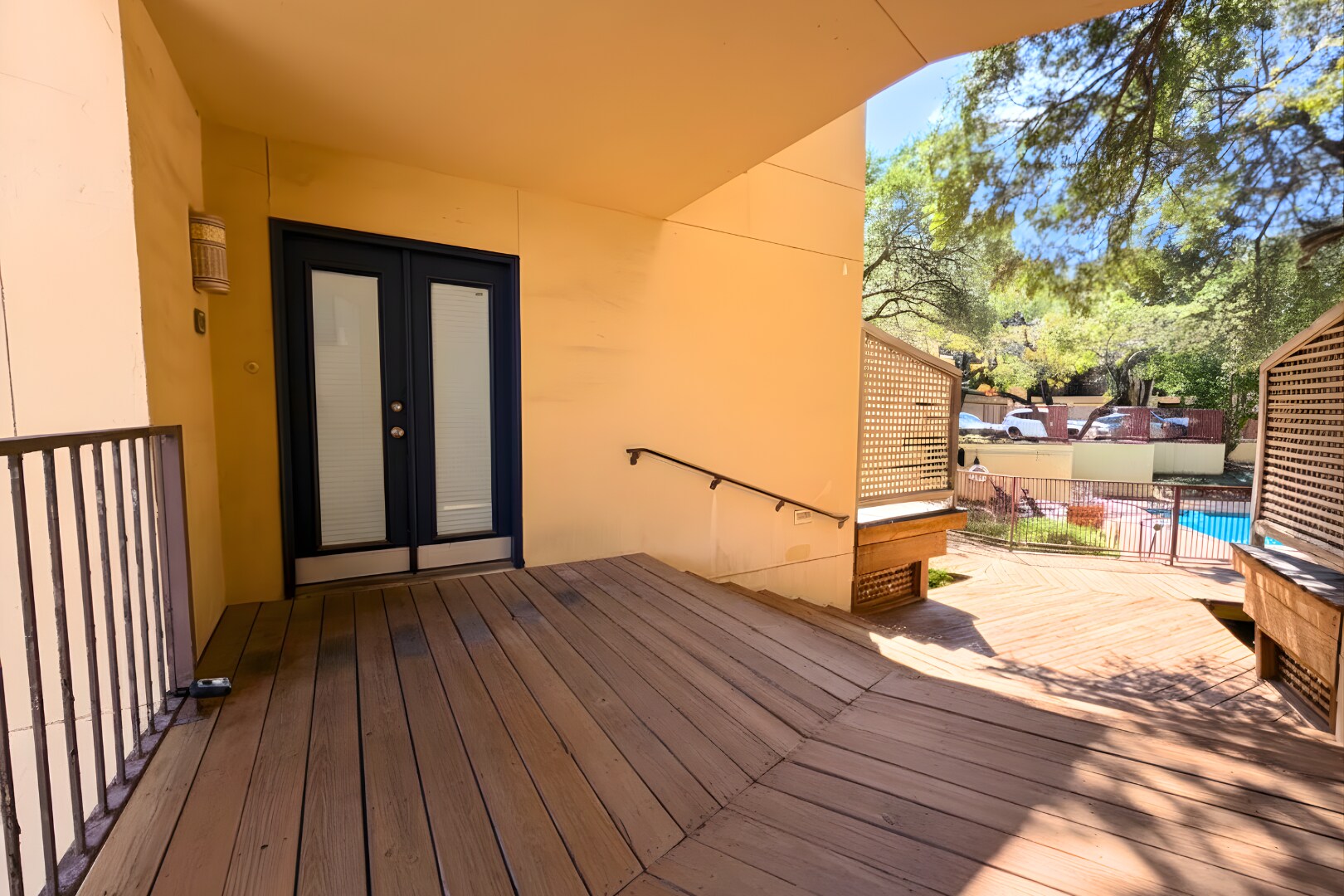 Building Photo - 8642 Fredericksburg Rd