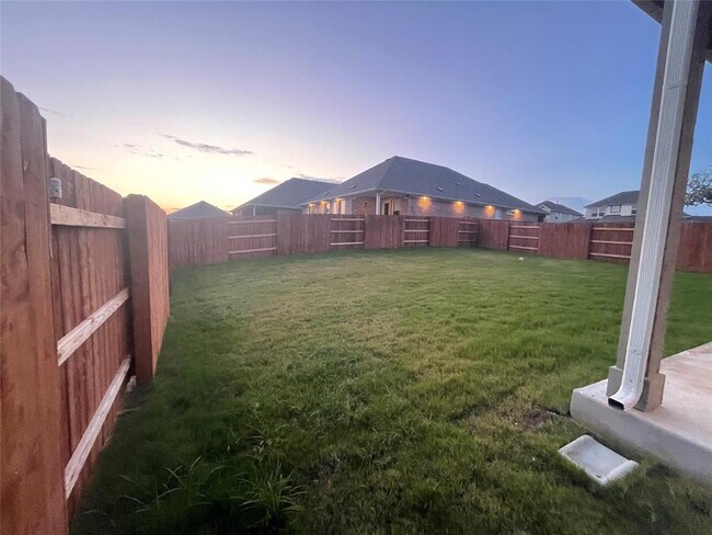 Building Photo - 1905 Armitas Ter