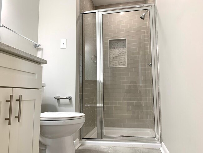 Building Photo - 118 Marcy St