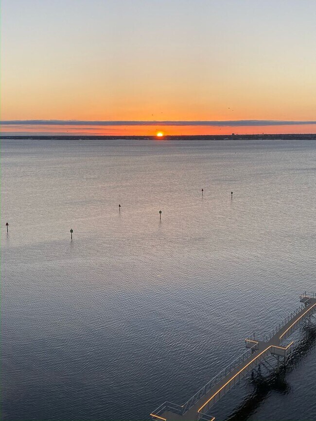 Building Photo - 6504 Bridge Water Way