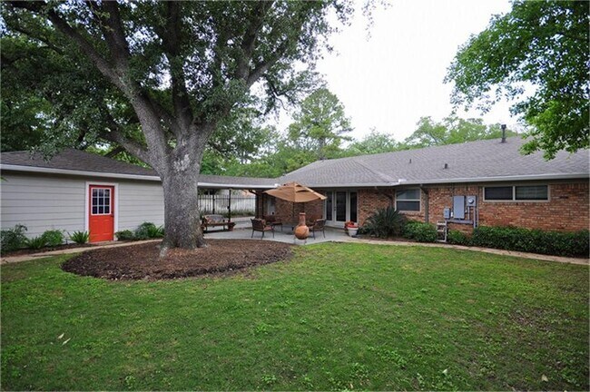 Building Photo - 4911 Wigton Dr