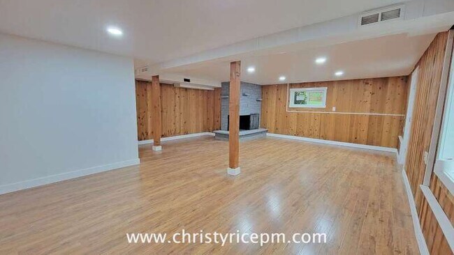 Building Photo - 26816 NE Ames Lake Rd