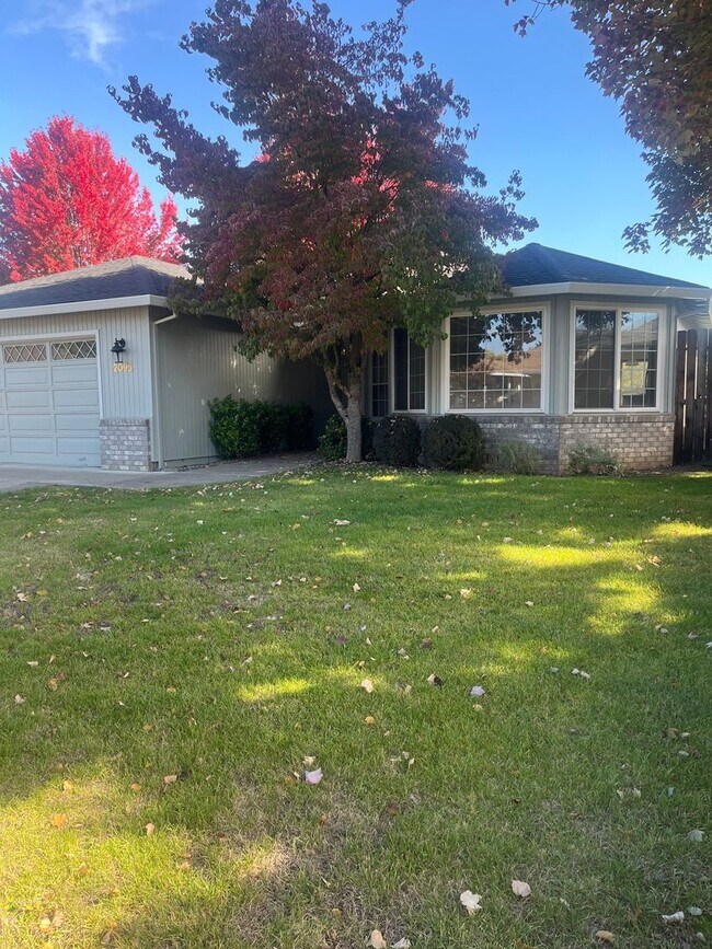Primary Photo - 3 Bedroom 2 Bath House