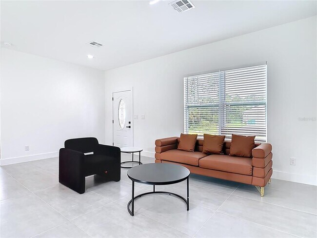 Building Photo - 407 Harbor Blvd