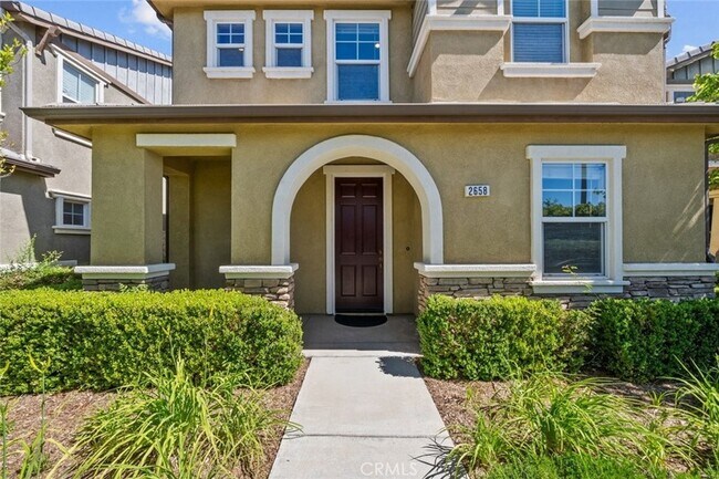 Building Photo - 2658 Greenwood Ct