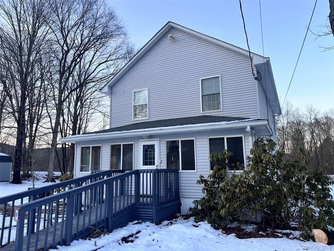 Building Photo - 13 Herlings Rd