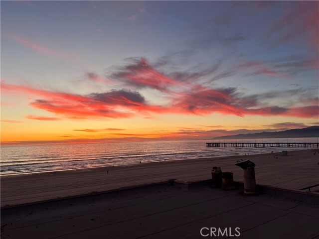 Building Photo - 3711 Ocean Front Walk