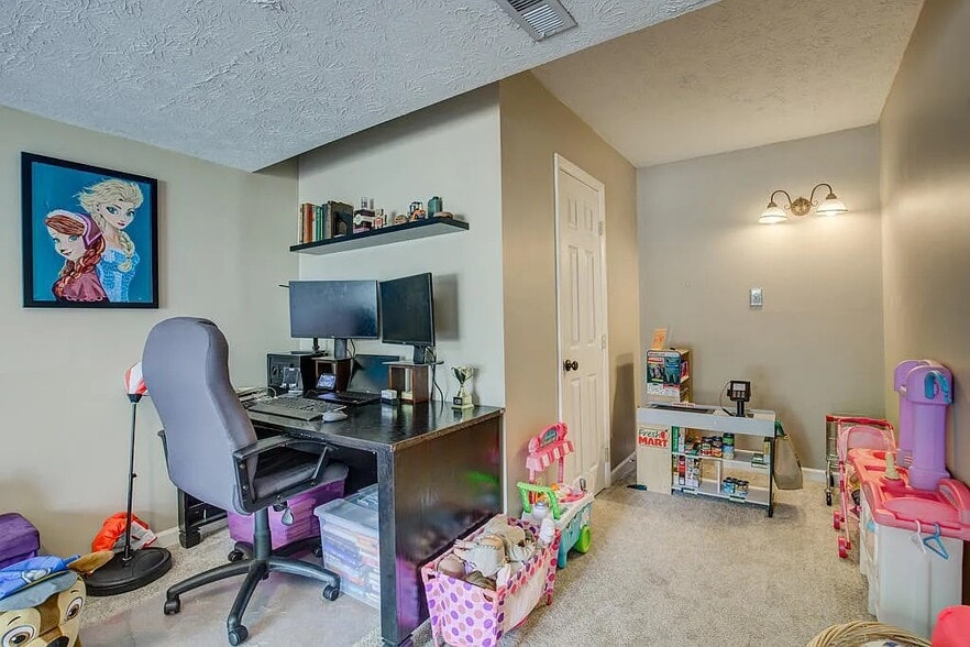 Building Photo - 7762 E Covered Bridge Dr