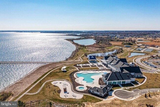 Building Photo - 235 Bayberry Dr
