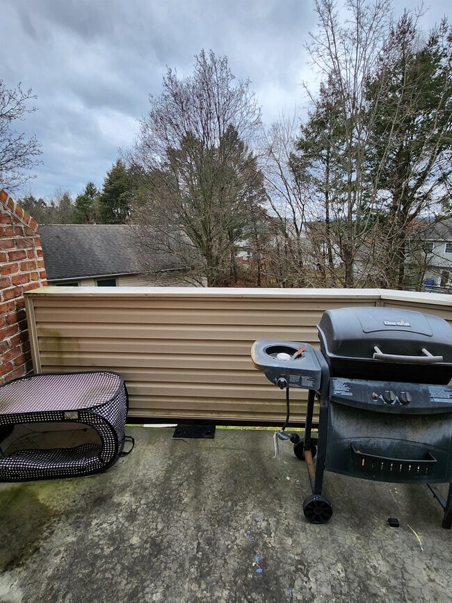 Building Photo - 510 Cherrington Dr