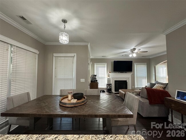 Building Photo - 819 Stargard Ct