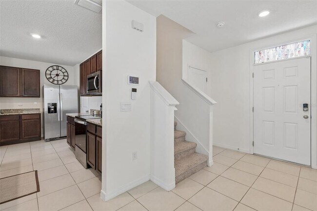 Building Photo - 17053 Oval Rum Dr