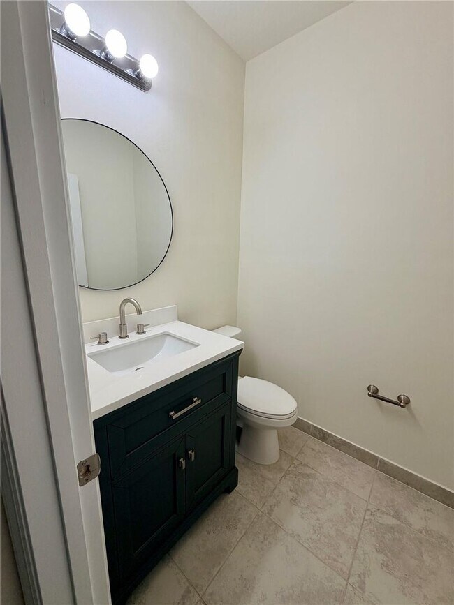Building Photo - 6561 N Anise Ct