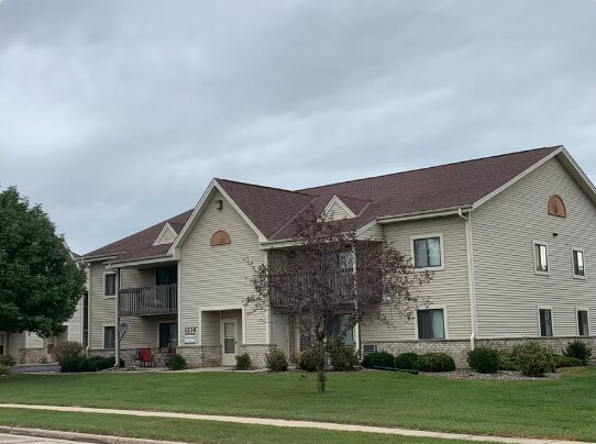 Primary Photo - 1230 Bear Pass