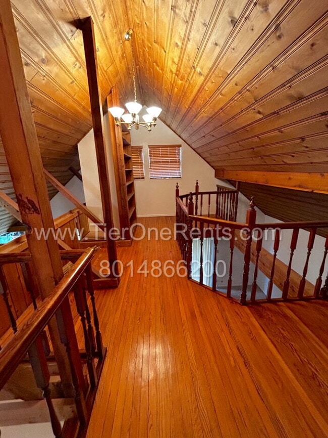 Building Photo - NO DEPOSIT option available for qualified renters!