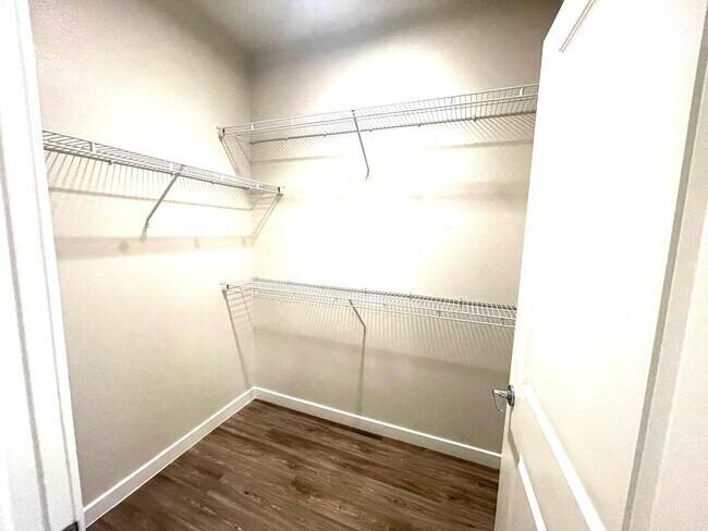 Building Photo - 295 Co Rd 138