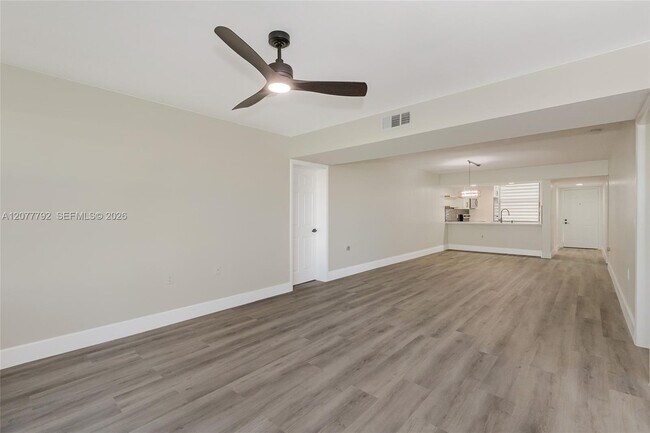 Building Photo - 1709 Whitehall Dr